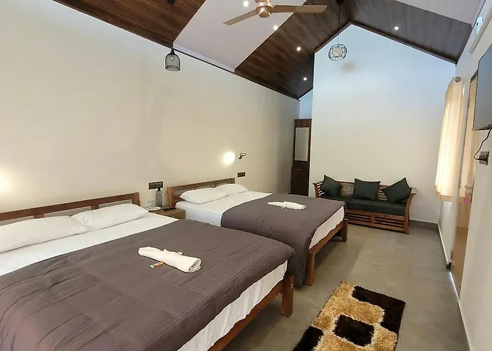 Cloud Canopy - Tea Garden Family Pool Cottage In Vagamon